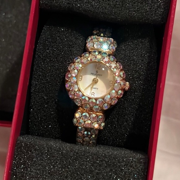 Vintage Sparkle Bling Bangle Watch - Like new, in the box - Picture 2 of 5